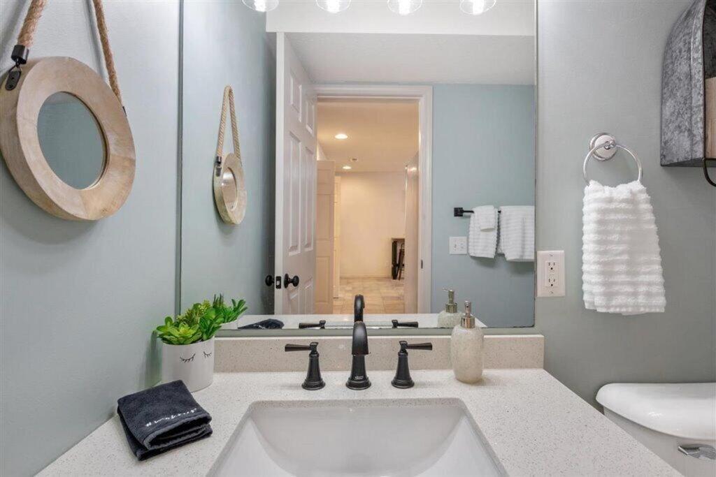 Family Fun Lakefront Condo At Parkview Bay 오사지비치 외부 사진